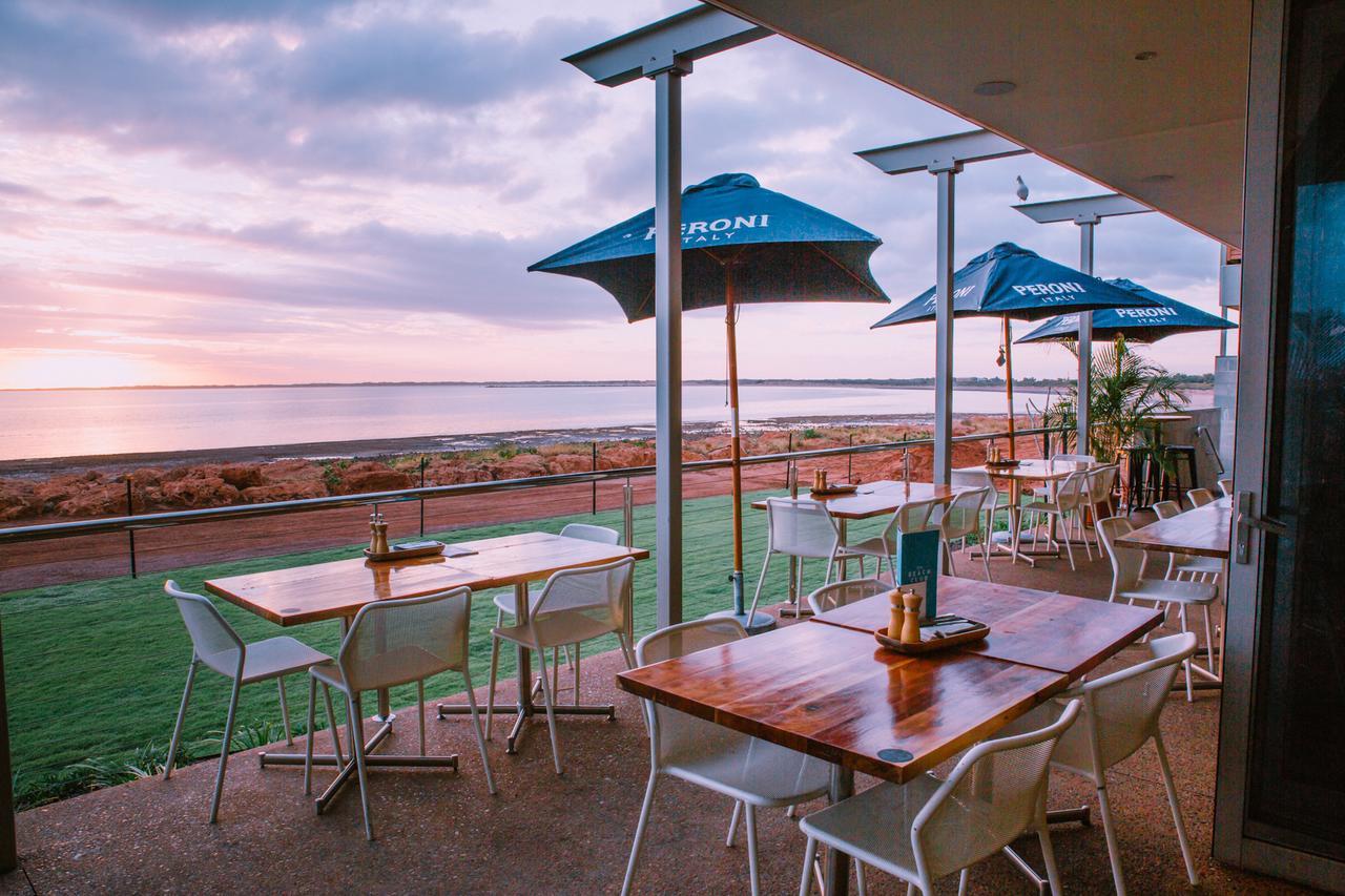 Onslow Beach Resort Exterior foto